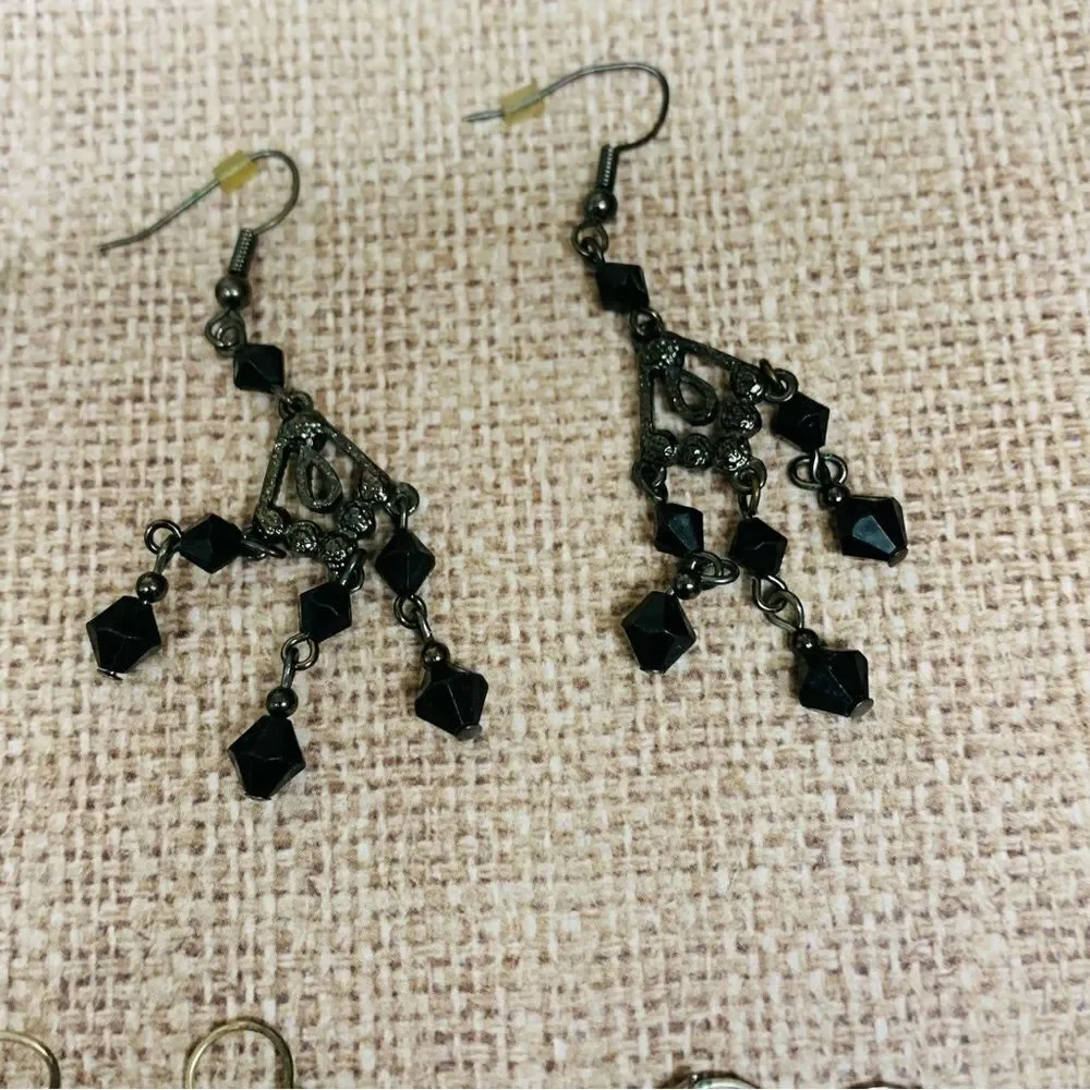 Black and Silver Earring Bundle‎